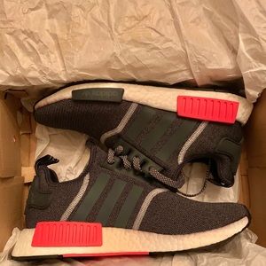 adidas gazelle silver green womens Adidas Men's NMD R1 Shoes (Size 44)
